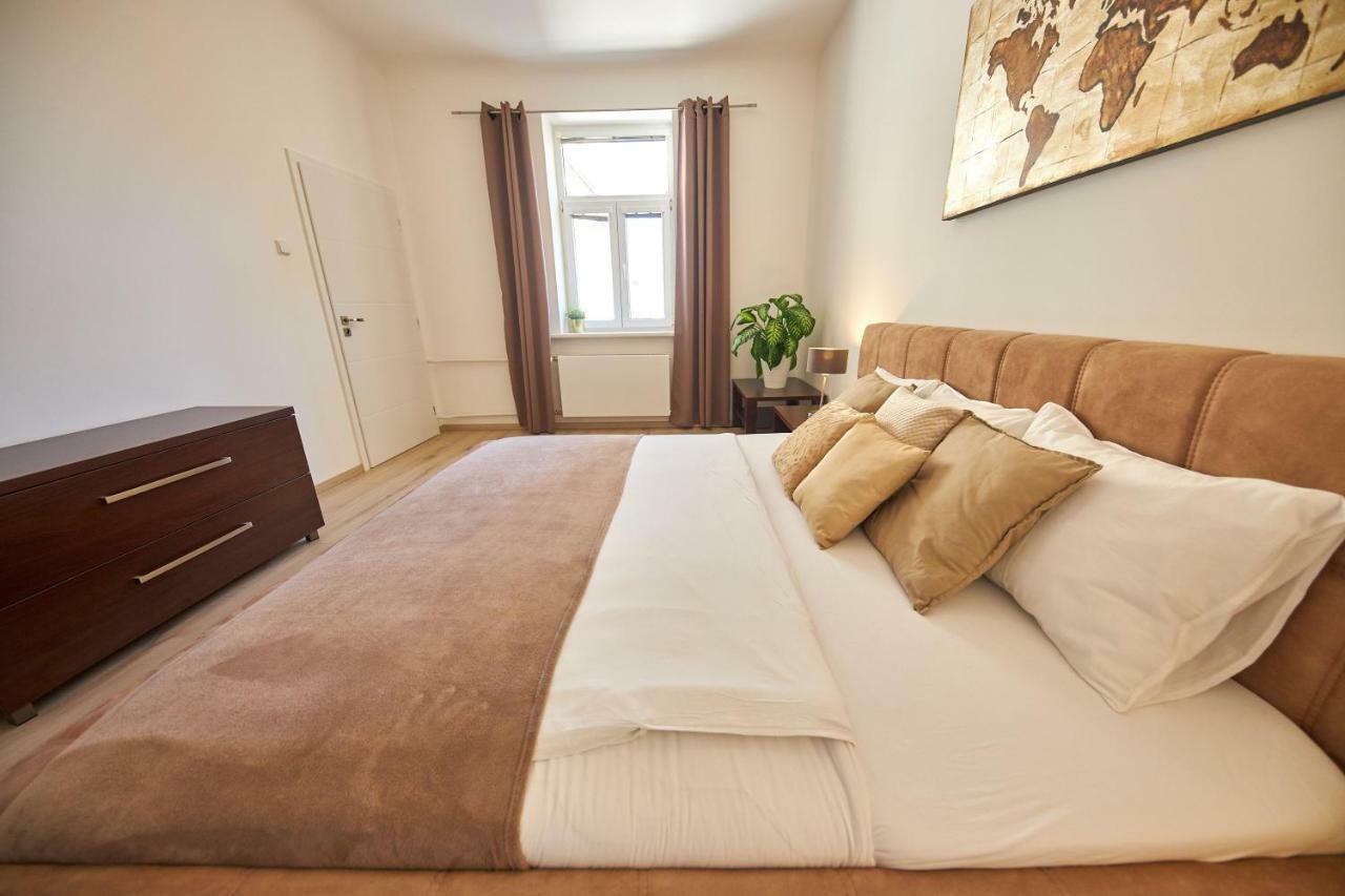 Le Monde Apartment Bratislava - Amazing 5Bdr In Downtown Exteriér fotografie